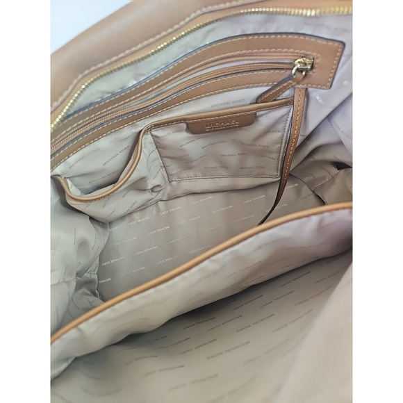 Michael Kors Jet Set Saffiano Leather Tan Top Zip Tote Bag PURSE - Picture 4 of 10